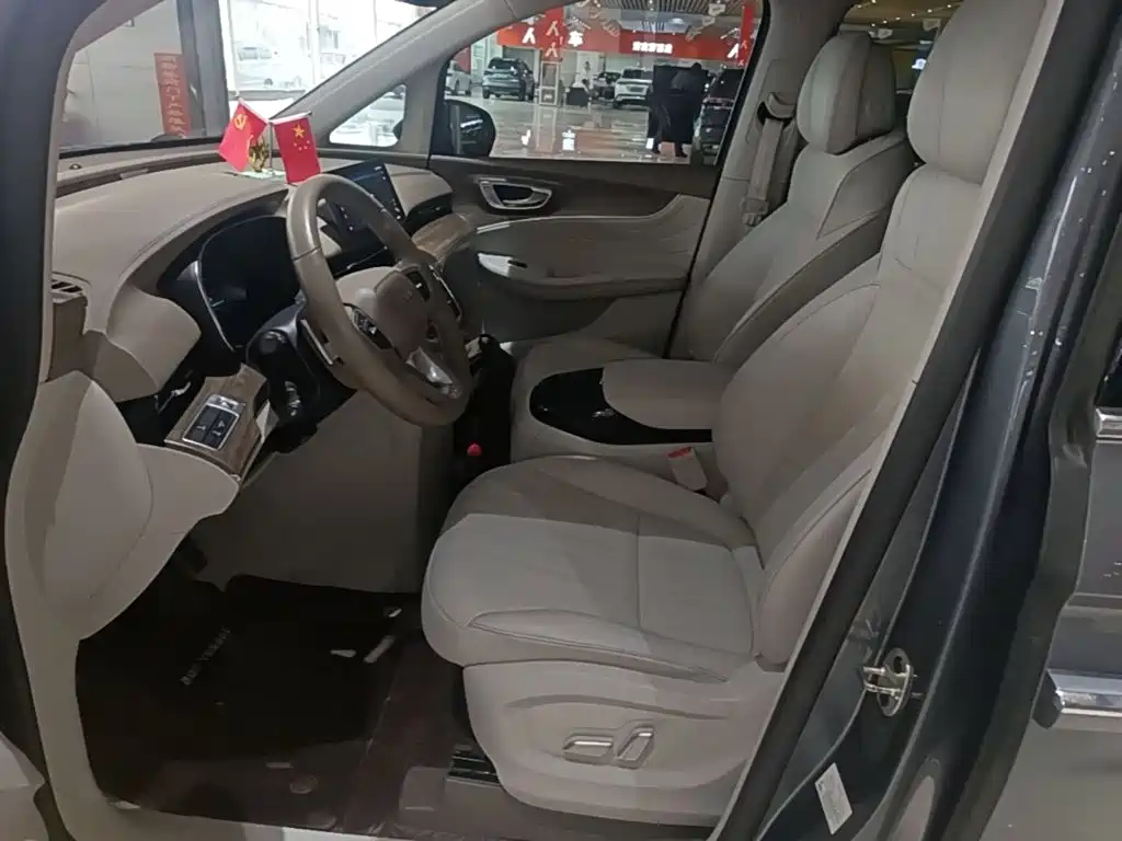 Roewe iMAX8 — миниатюра 15