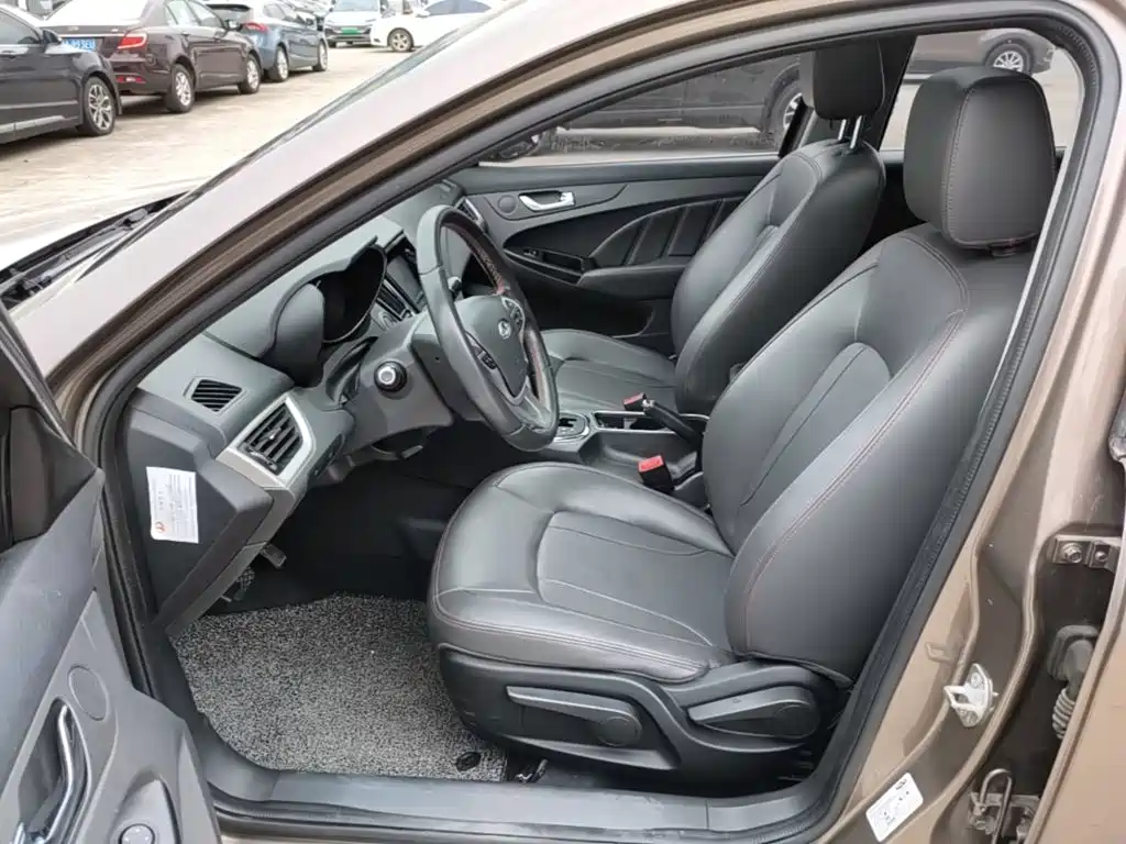 Chery Arrizo 7 — миниатюра 15