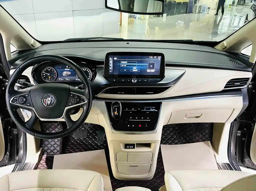 Buick GL8 — миниатюра 9