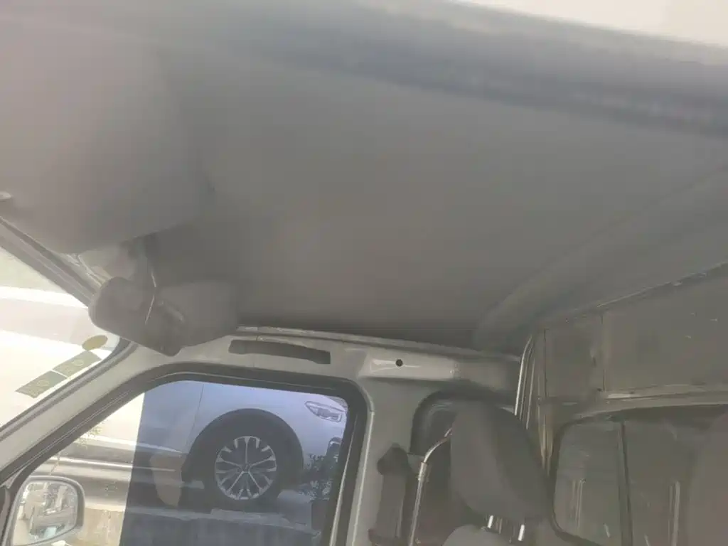 Wuling Rongguang — миниатюра 18