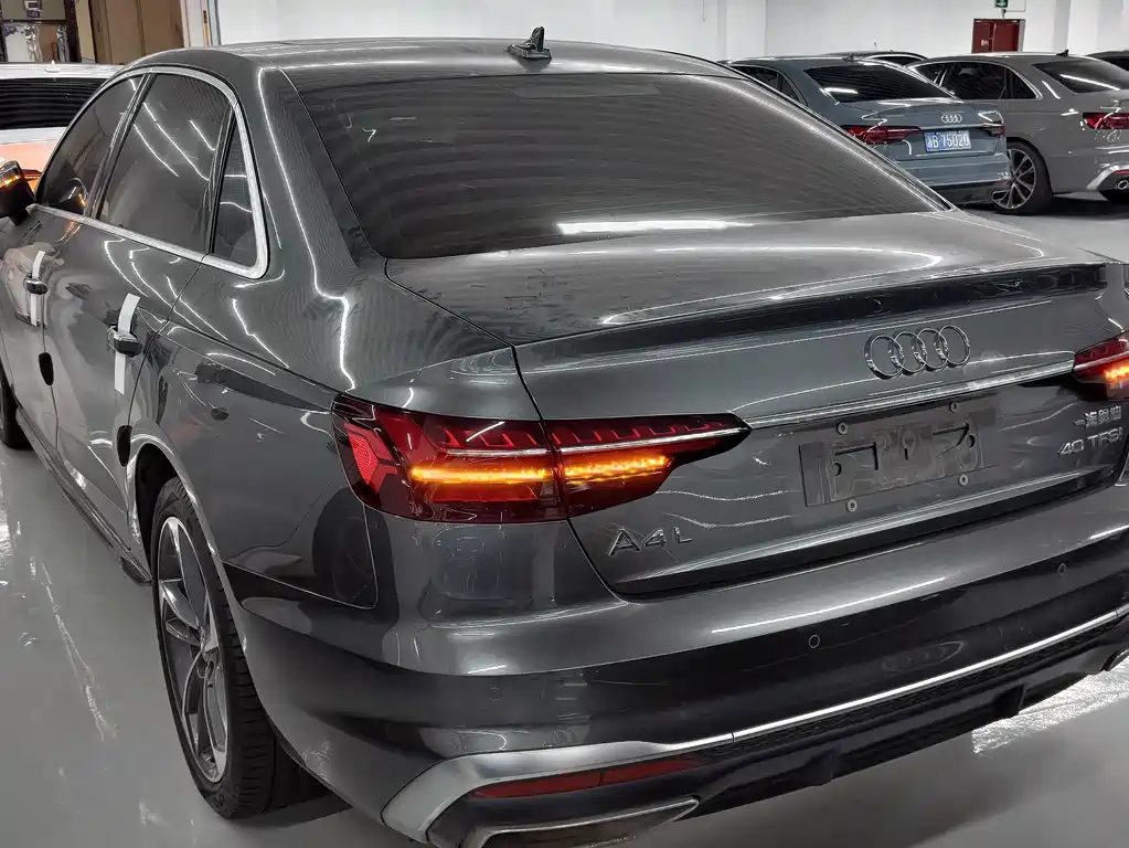 Audi A4L — миниатюра 11
