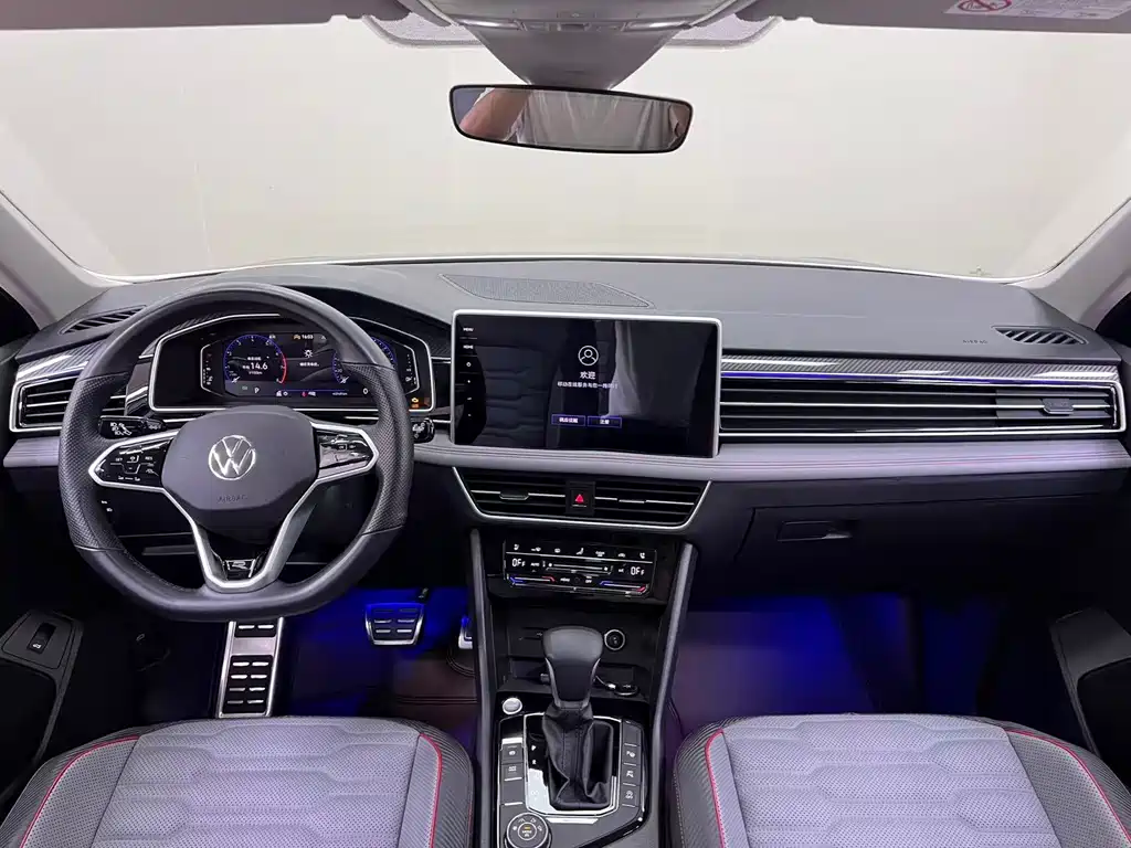 Volkswagen Tiguan L — миниатюра 16