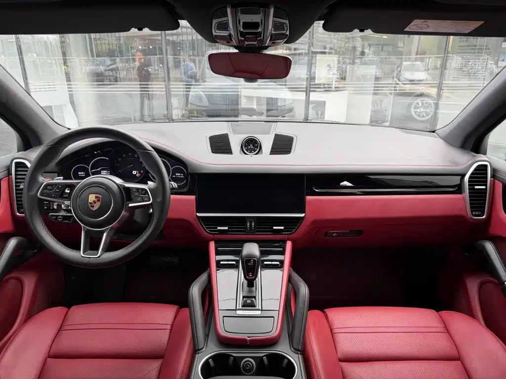 Porsche Cayenne — миниатюра 5