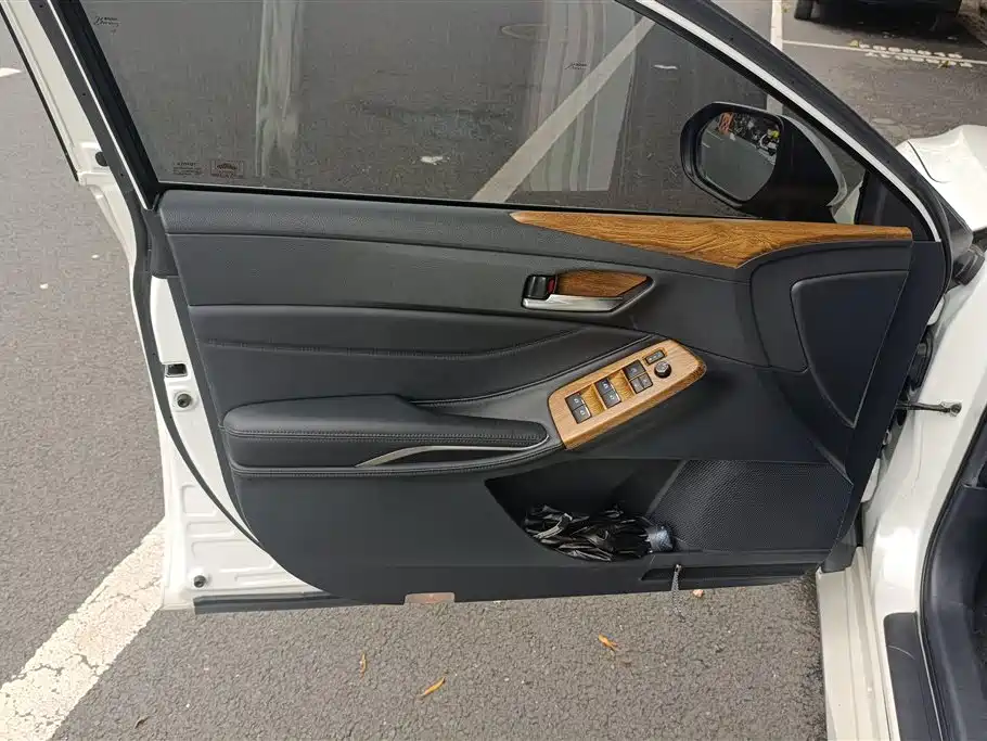 Toyota Avalon 2019 2.5L Luxury VI