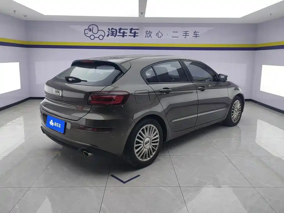 Qoros Qoros 3 — миниатюра 3