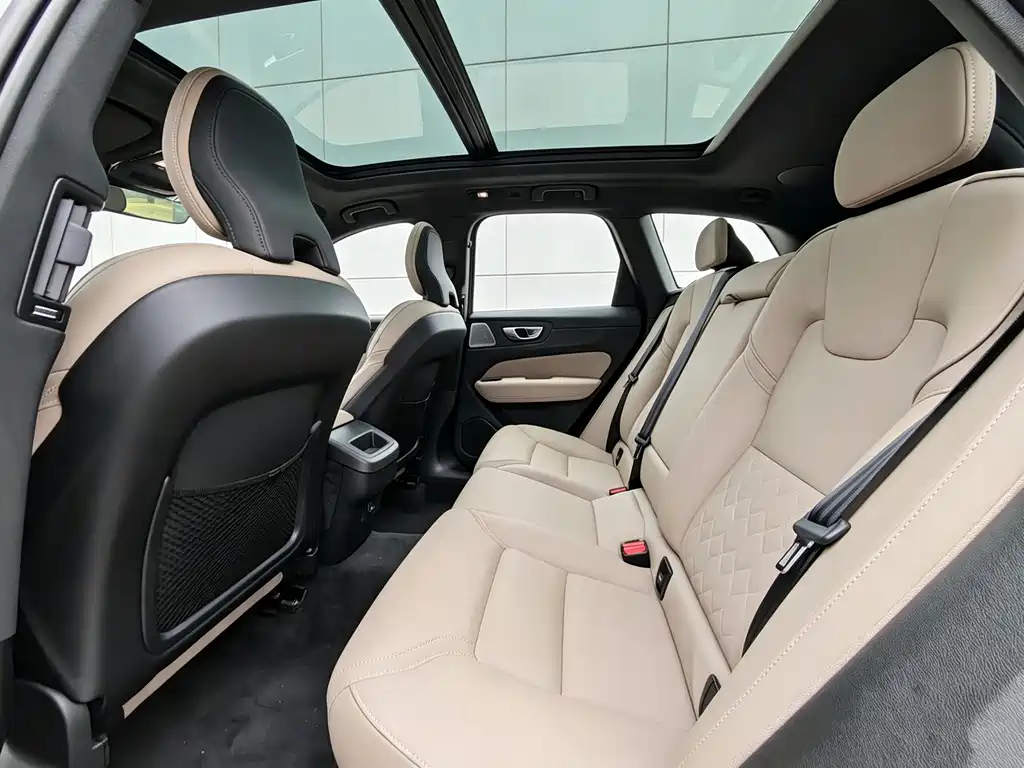Volvo XC60 — миниатюра 16