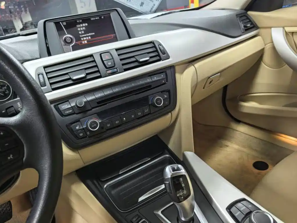 BMW 3 Series — миниатюра 6