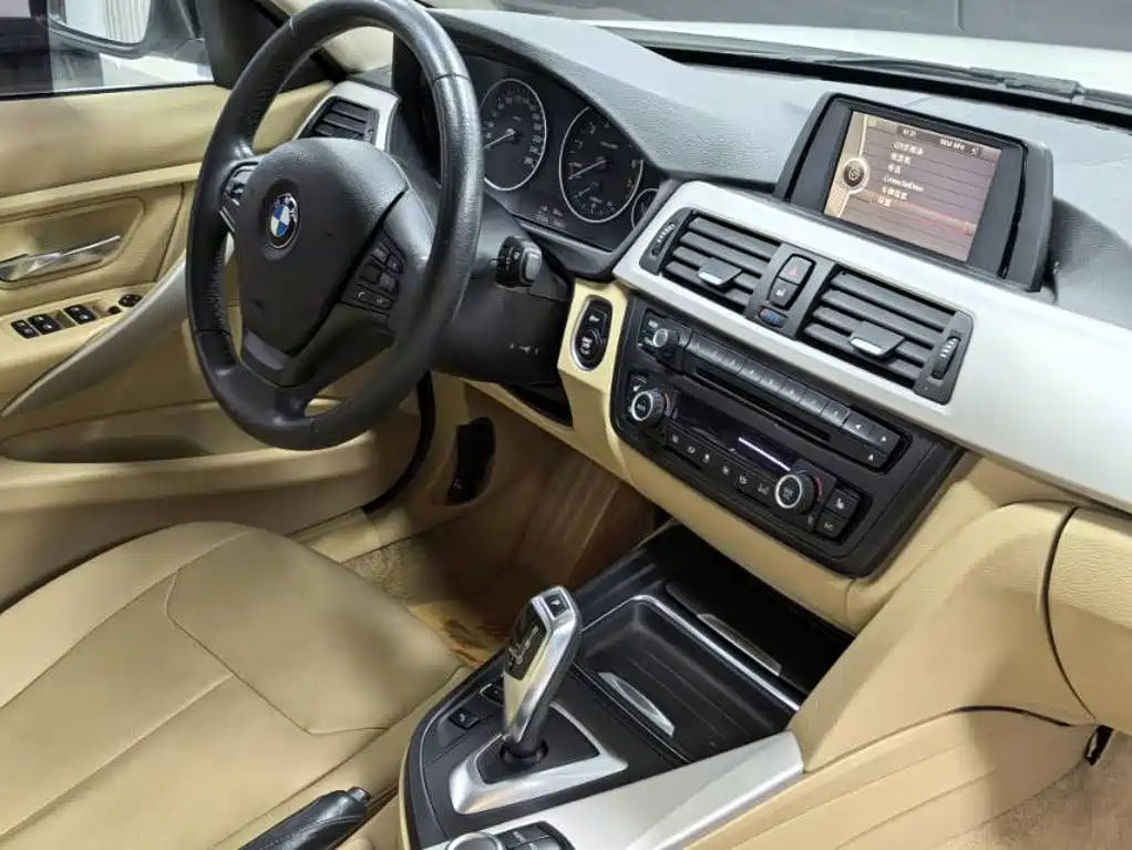 BMW 3 Series — миниатюра 13