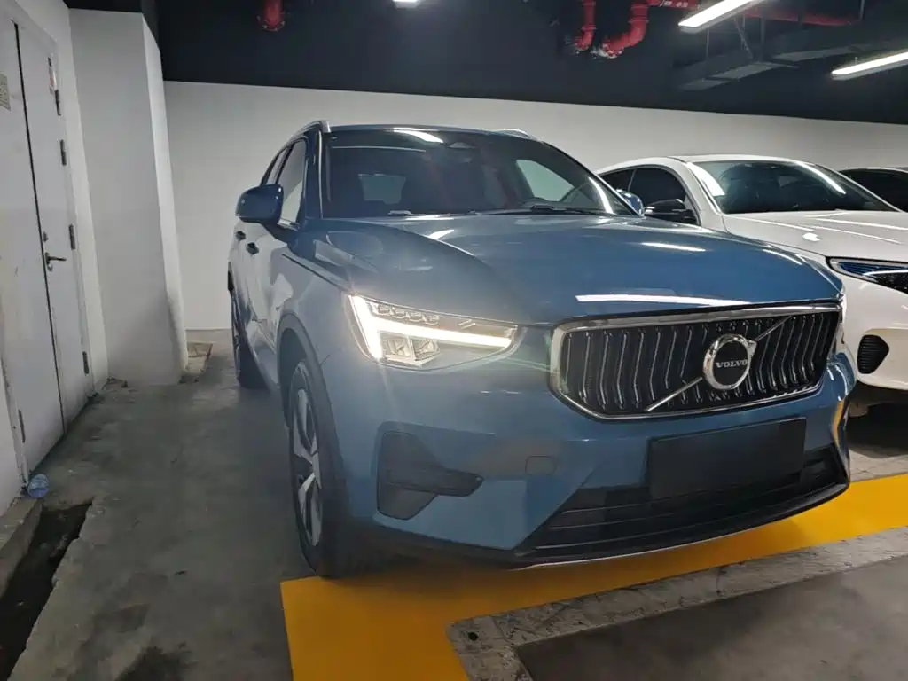 Volvo XC40 — миниатюра 4