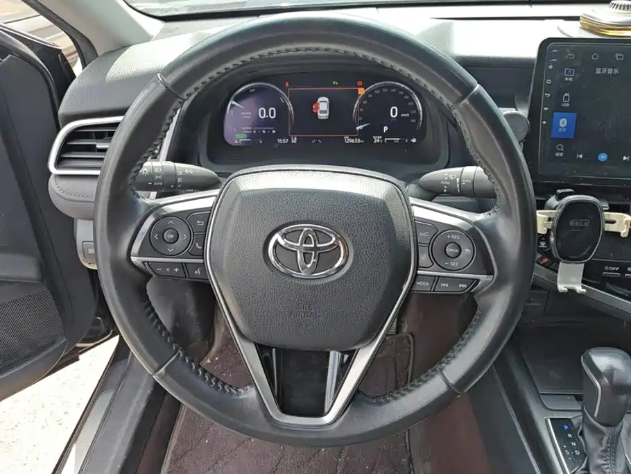 Toyota Camry — миниатюра 15
