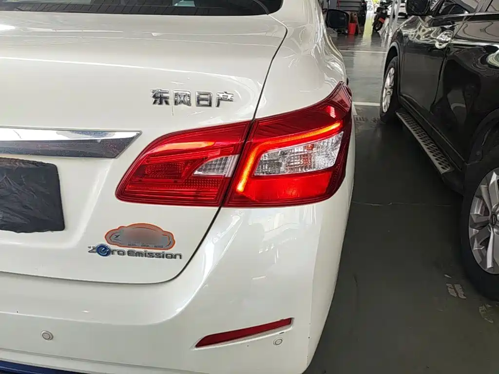 Nissan Sylphy EV — миниатюра 8