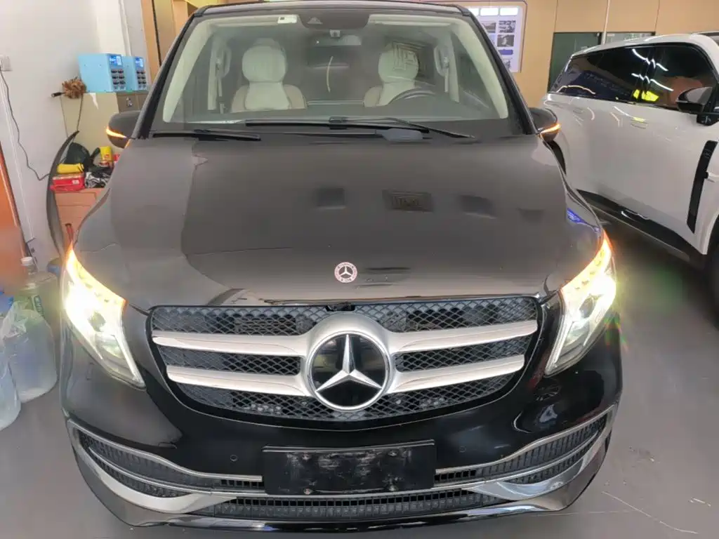 Mercedes-Benz V-Class — миниатюра 3