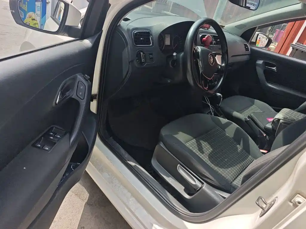 Volkswagen Polo — миниатюра 17