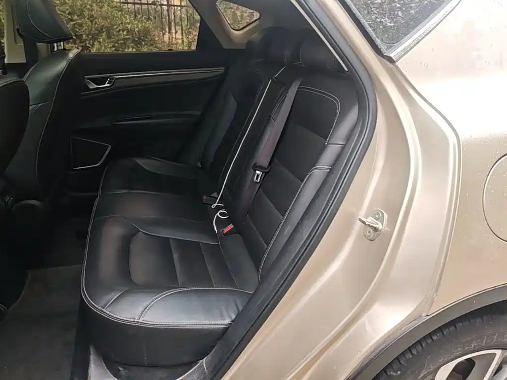 Geely Emgrand GS — миниатюра 17