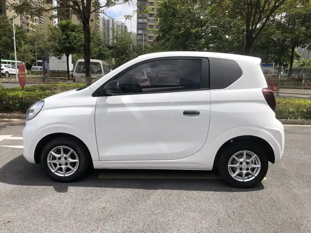 Roewe Clever — миниатюра 12