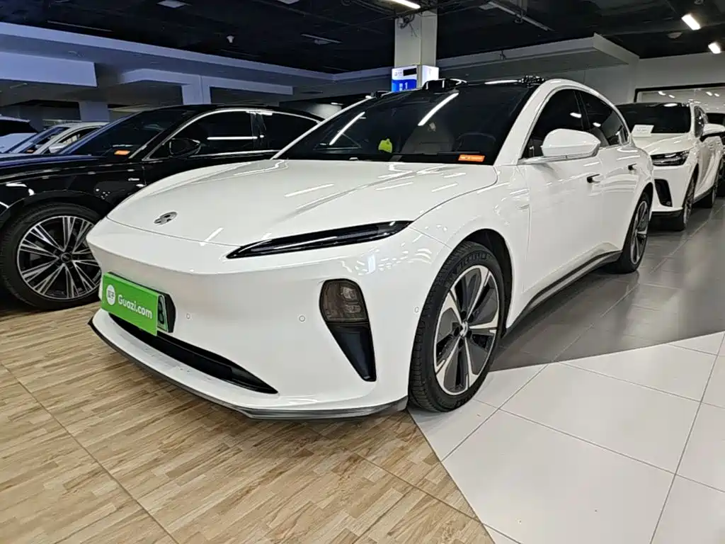 NIO ET5T — миниатюра 2