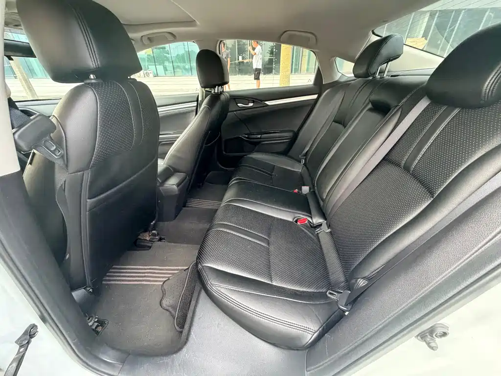 Honda Civic 2016 220TURBO CVT Luxury