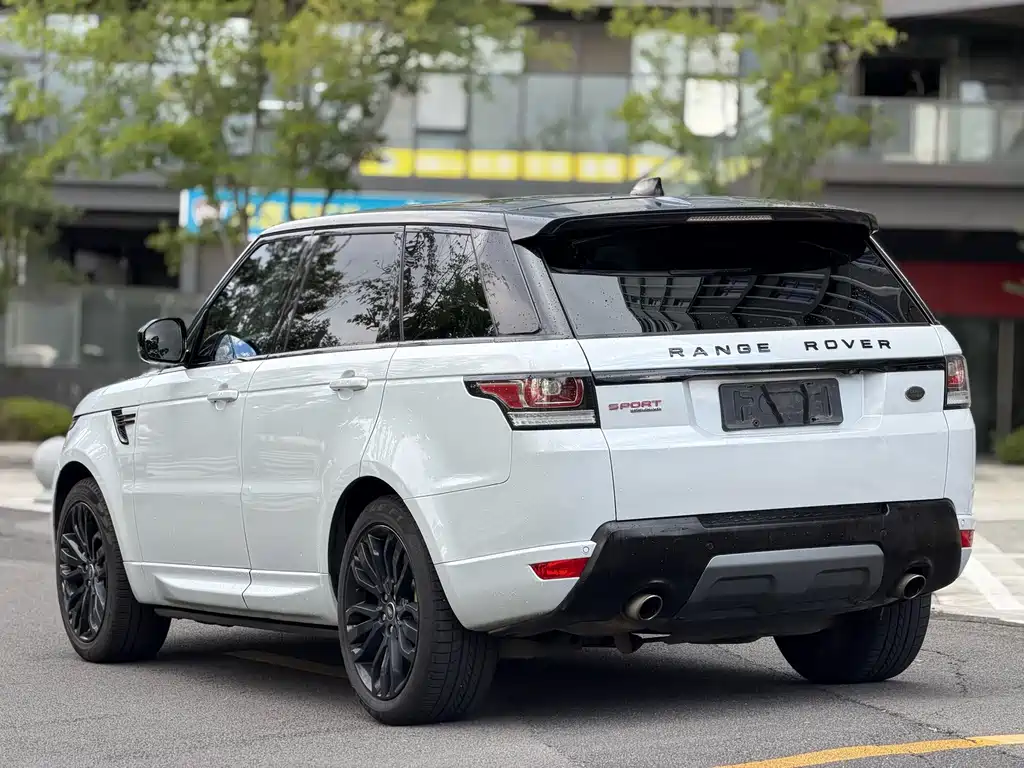 Land Rover Sport — миниатюра 10