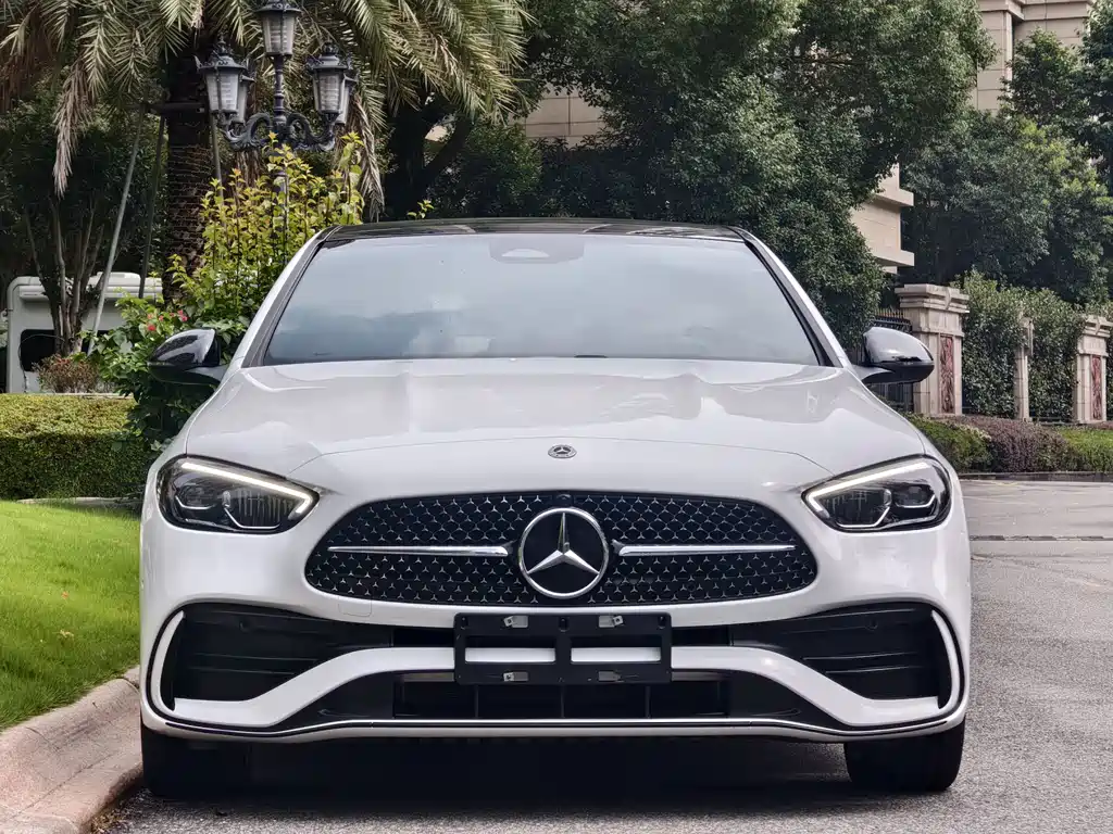 Mercedes-Benz C-Class — миниатюра 3