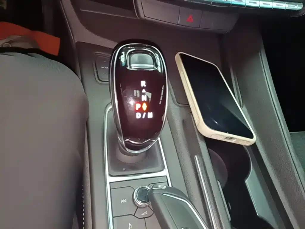 Cadillac CT5 — миниатюра 14