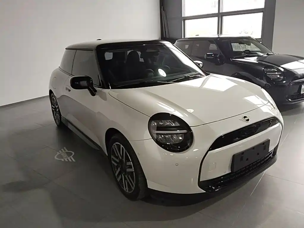 MINI MINI COOPER EV — миниатюра 4