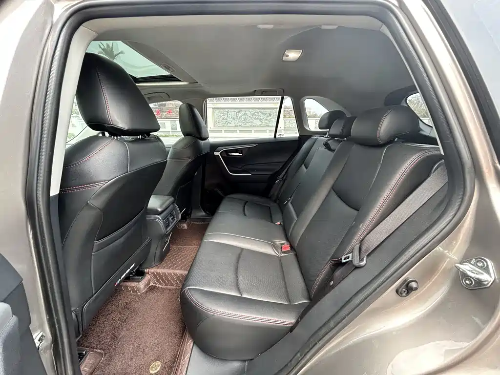 TOYOTA RAV4 RONGFANG