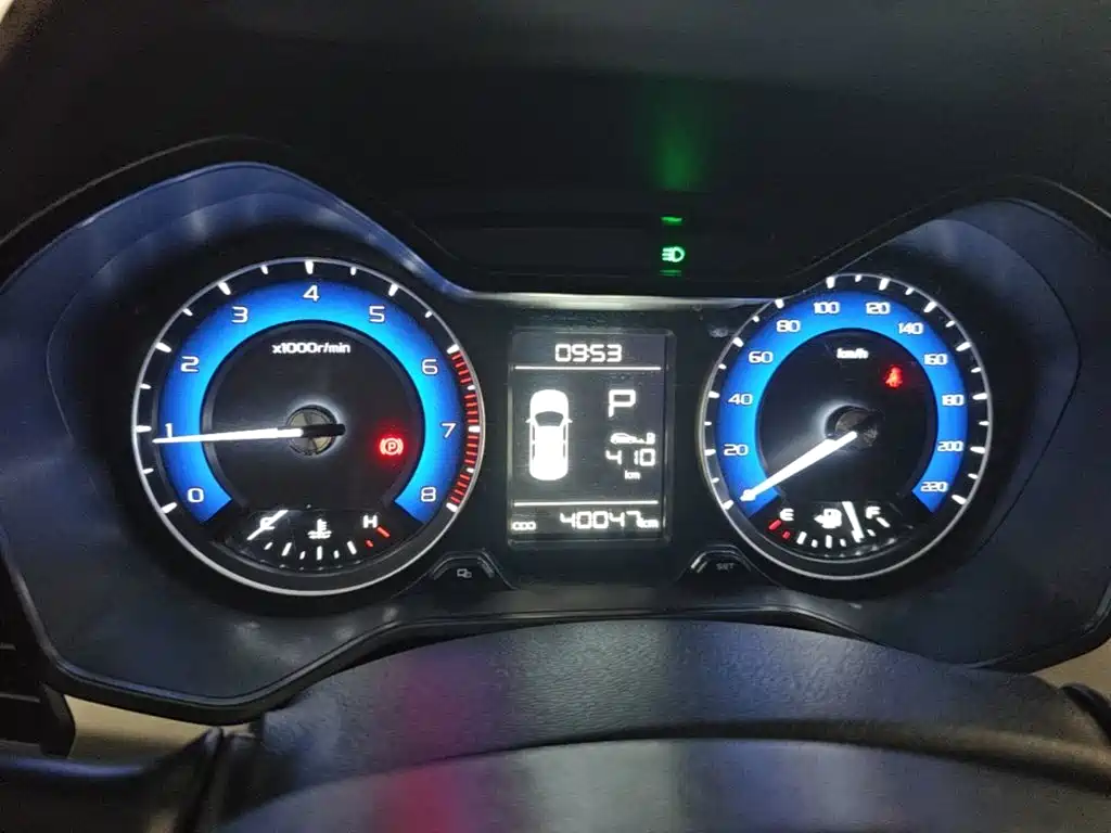 Geely Vision X3 — миниатюра 12