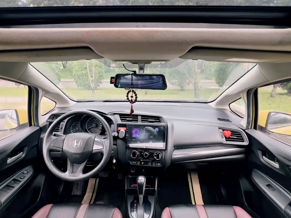 Honda Fit — миниатюра 4