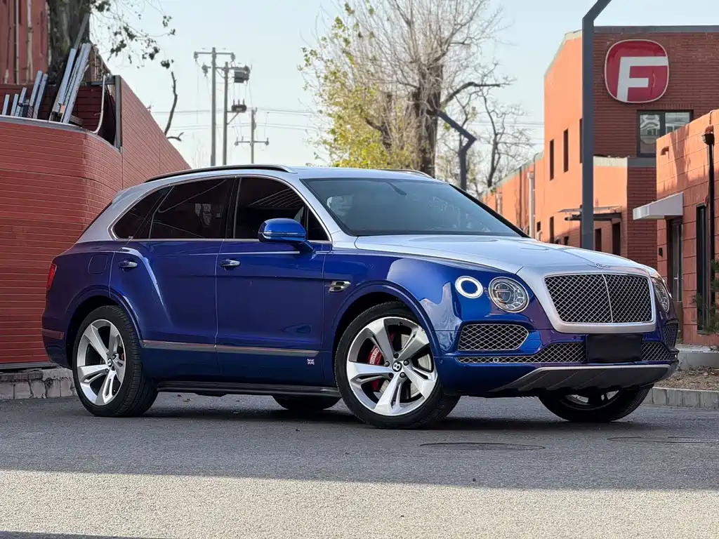 Bentley Bentayga 2018 4.0T V8