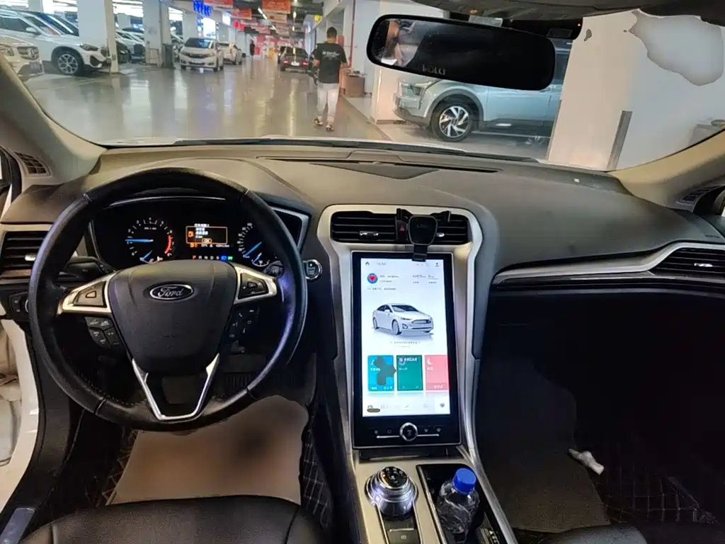 Ford Mondeo — миниатюра 10