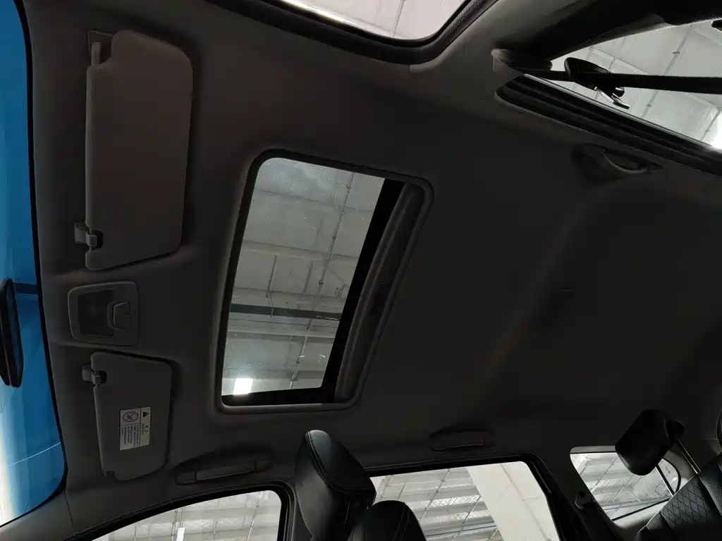 Baojun 310W — миниатюра 14