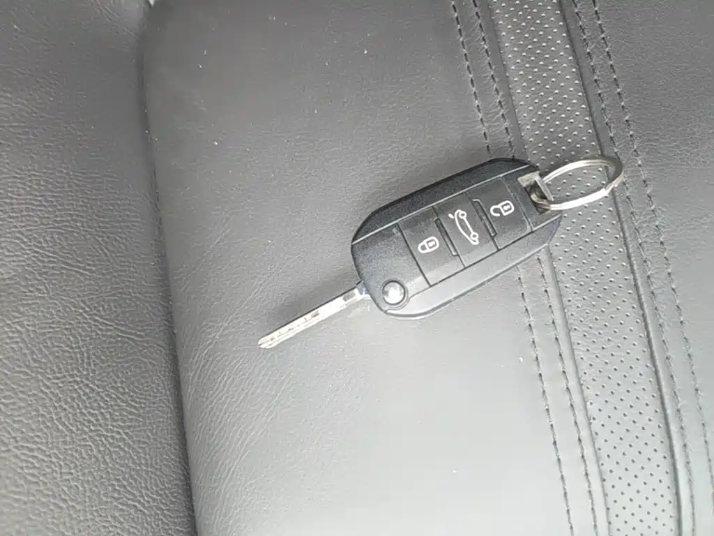 Peugeot 3008 — миниатюра 9