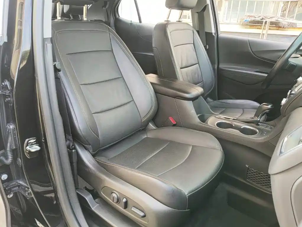 Chevrolet Equinox — миниатюра 25