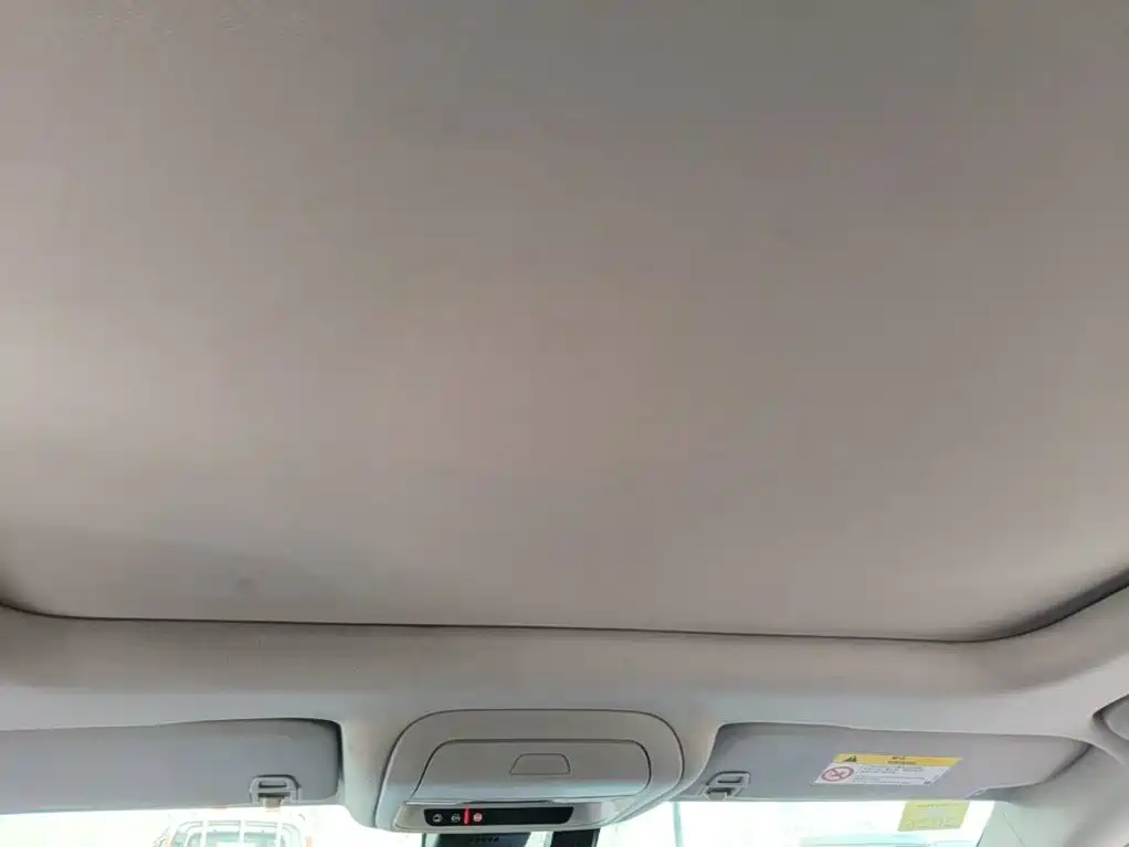 Chevrolet Equinox — миниатюра 18