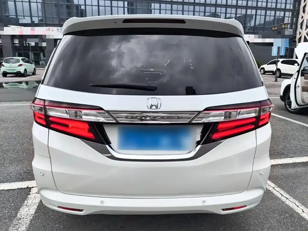 Honda Odyssey — миниатюра 6