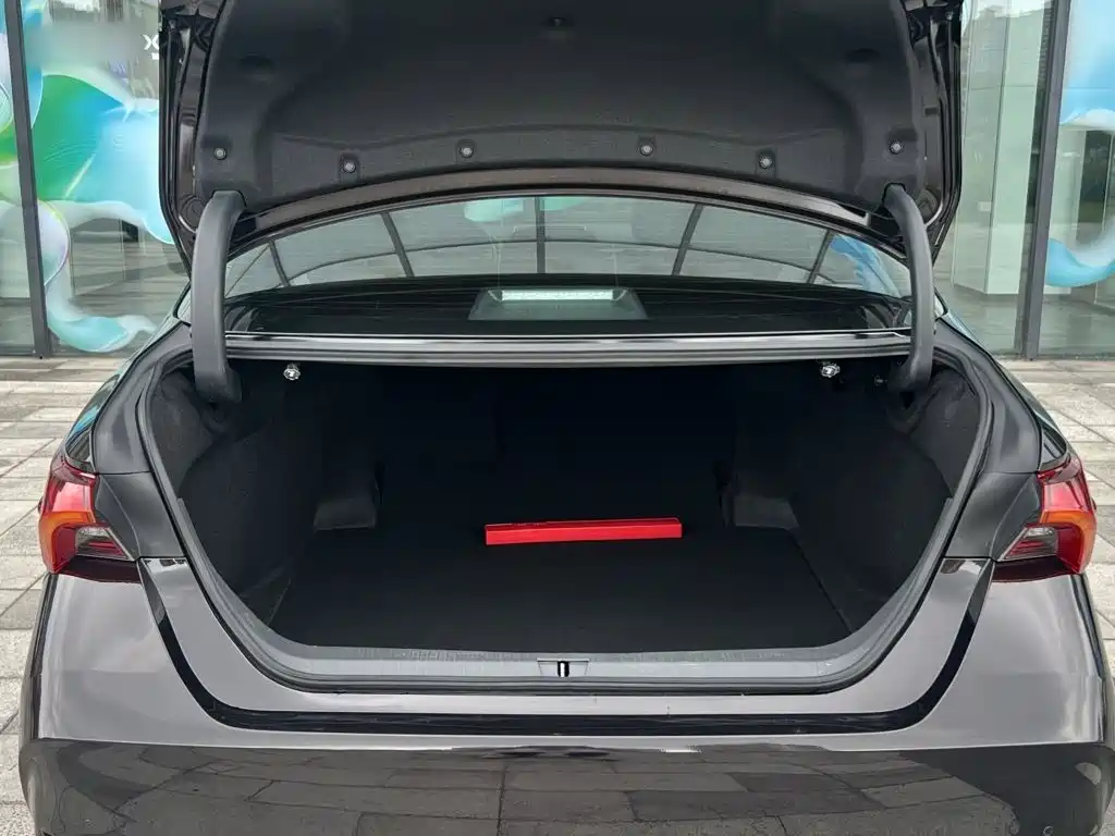 Toyota Avalon — миниатюра 15