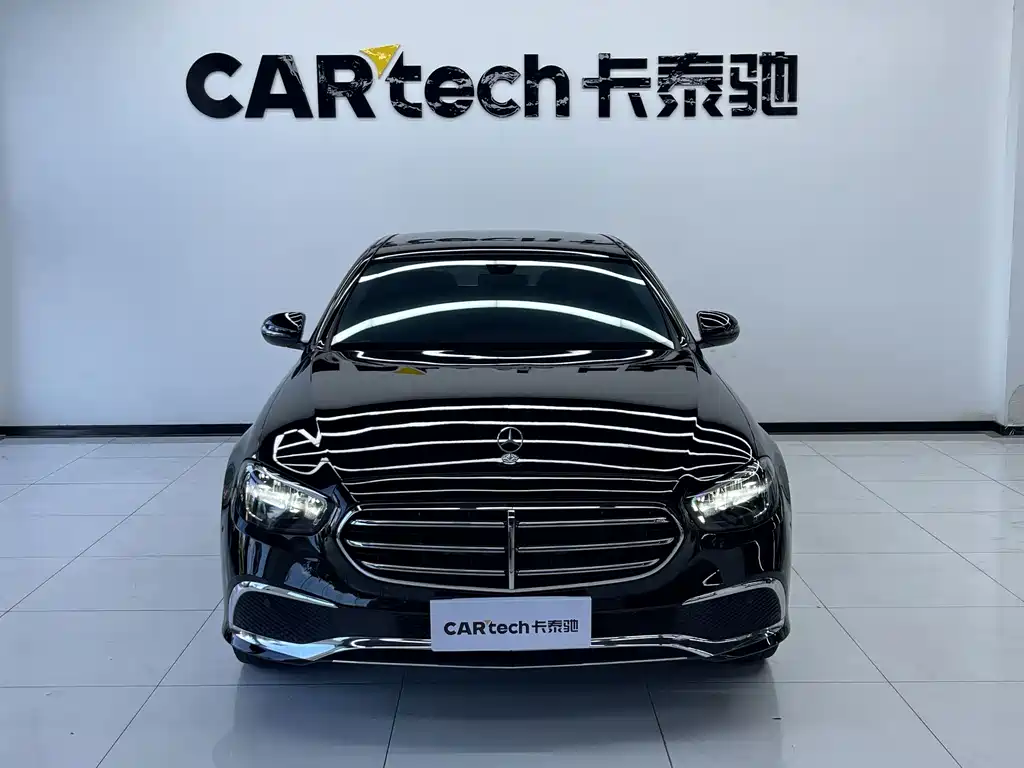 Mercedes-Benz E-Class — миниатюра 2