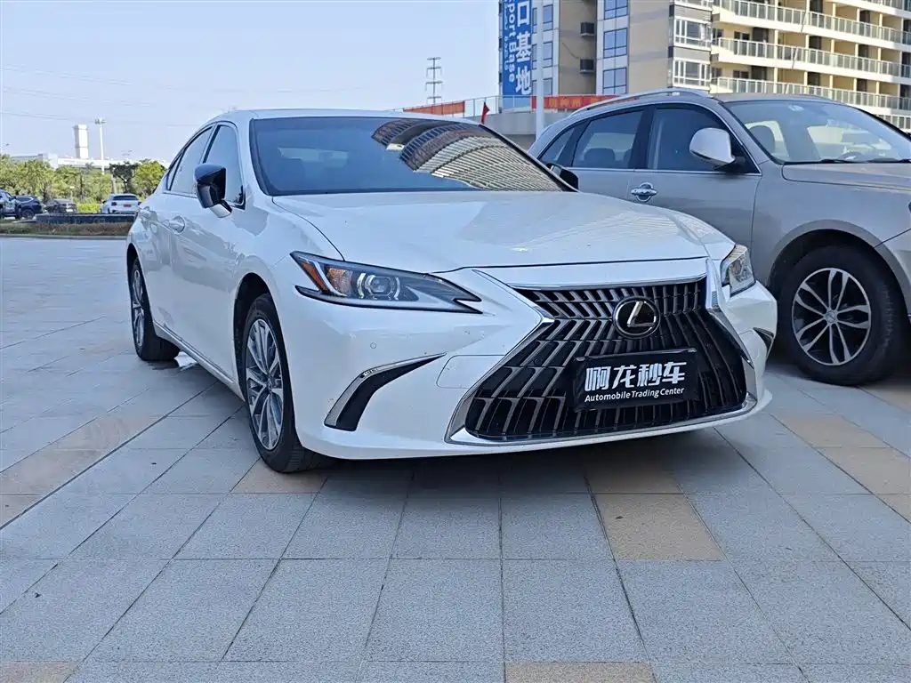 Lexus ES 2022 — фото 3