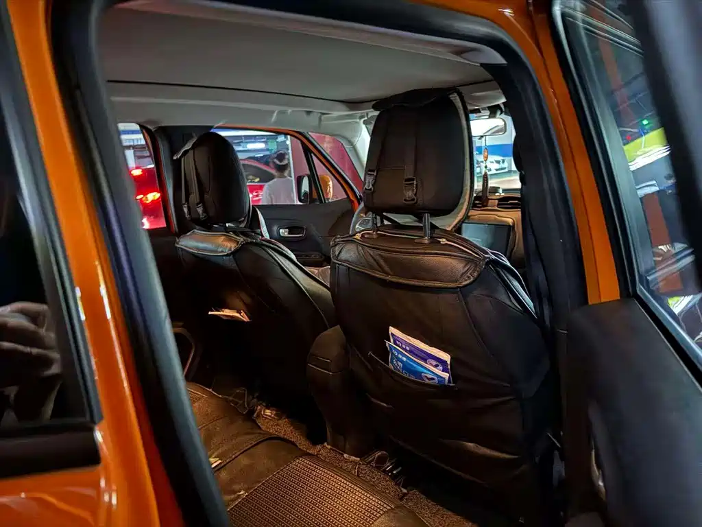 Jeep Renegade — миниатюра 2