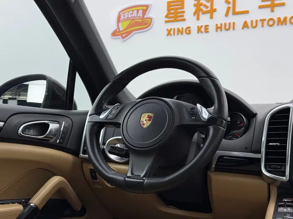 Porsche Cayenne 2014 Cayenne Platinum Edition 3.0T
