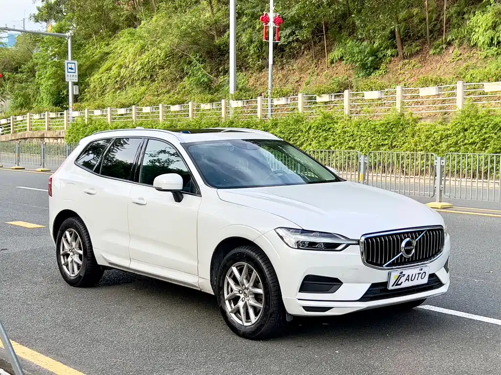 Volvo XC60 2018 T5