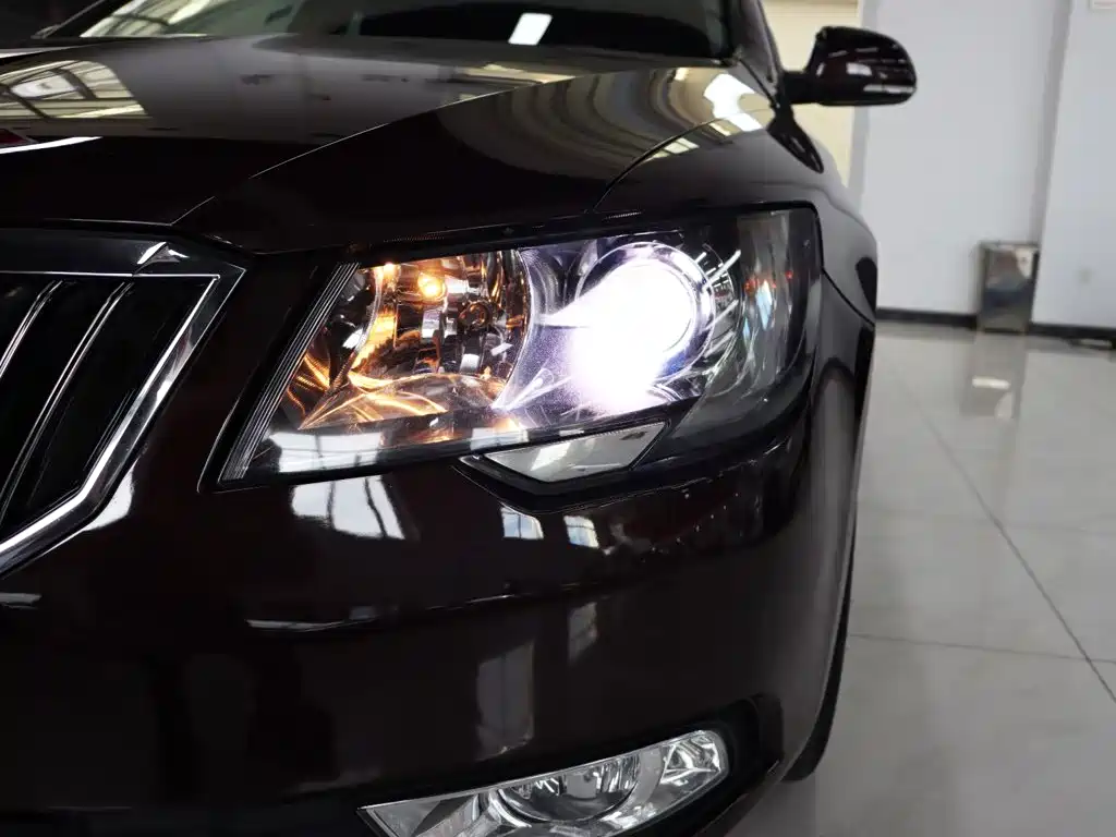 Skoda Superb — миниатюра 26