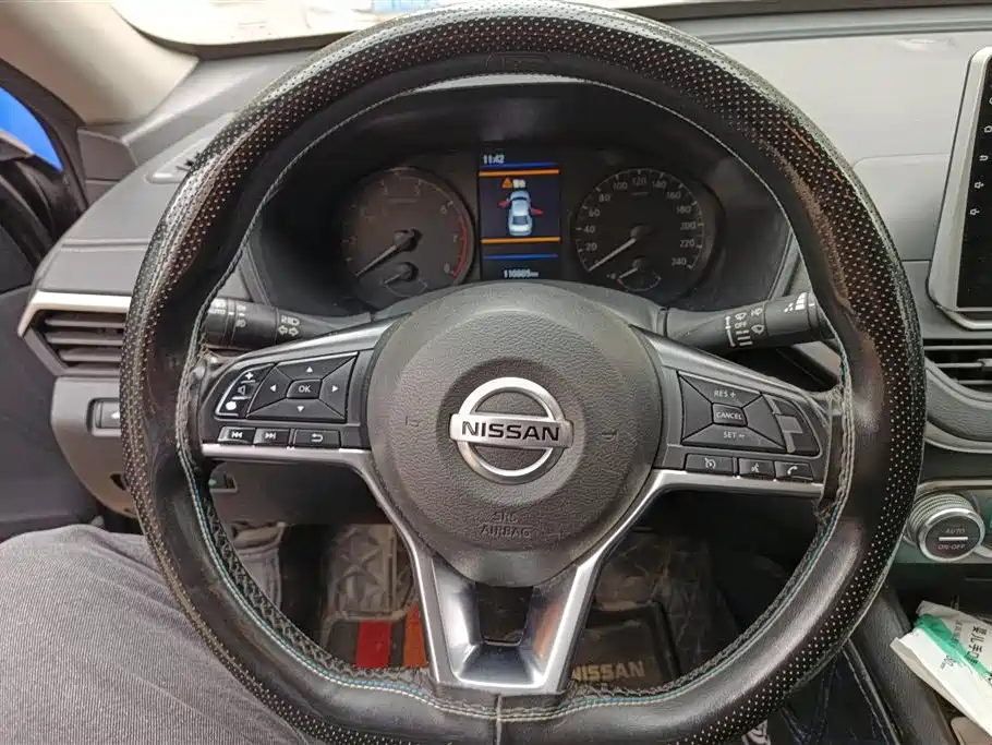 NISSAN TEANA