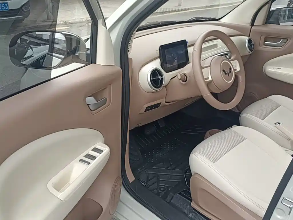 Wuling MINIEV — миниатюра 16