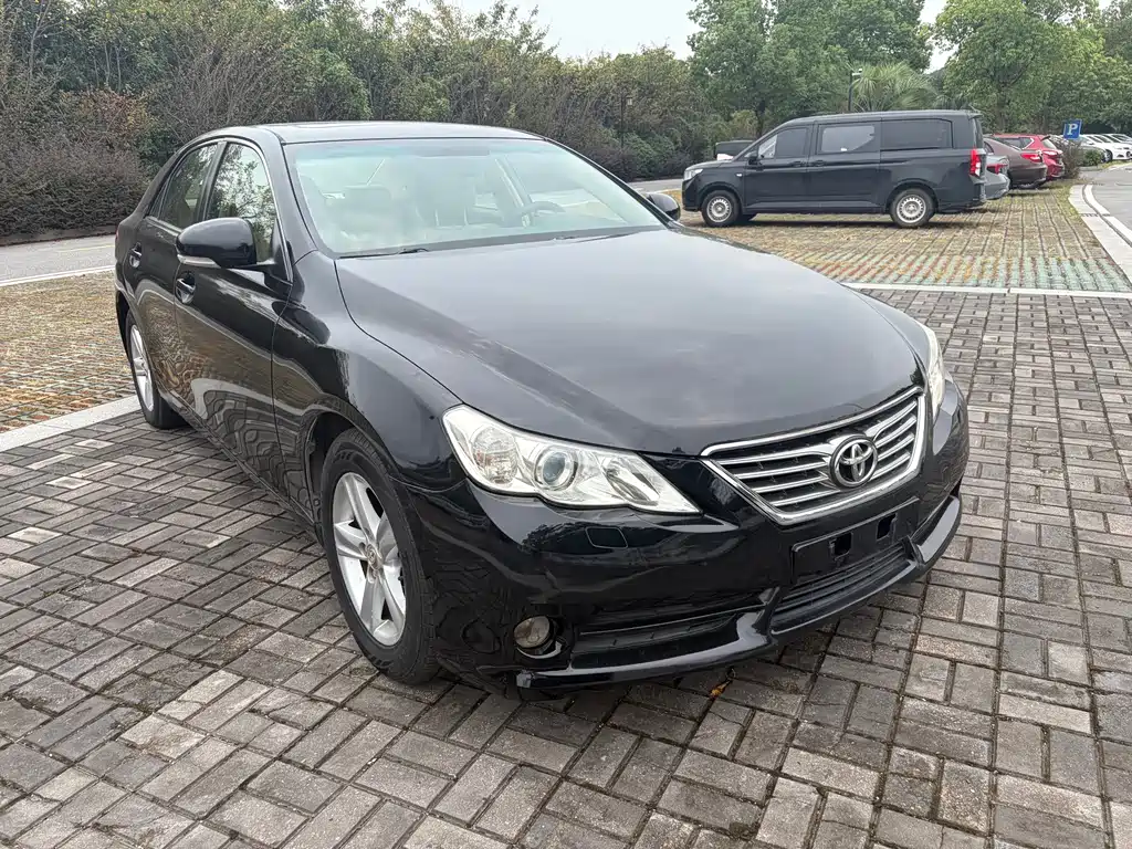 Toyota Reiz — миниатюра 3