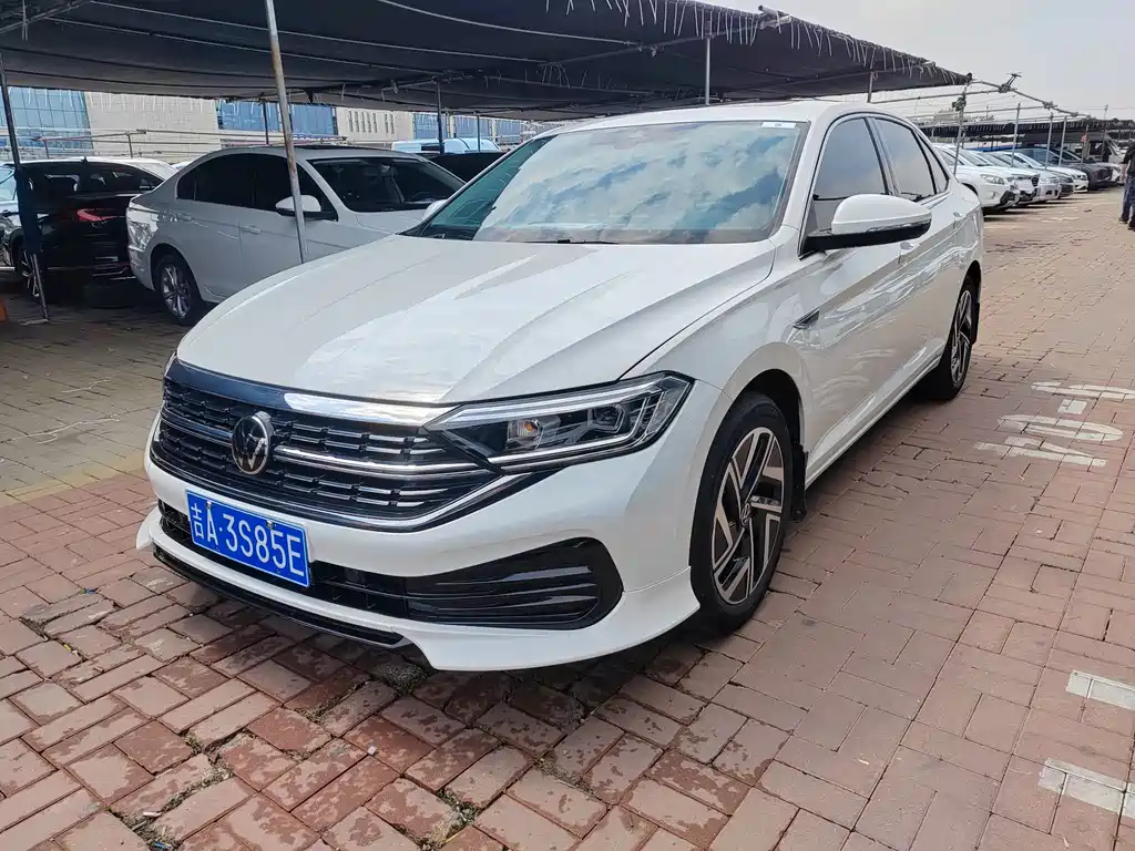 Volkswagen Sagitar 2023