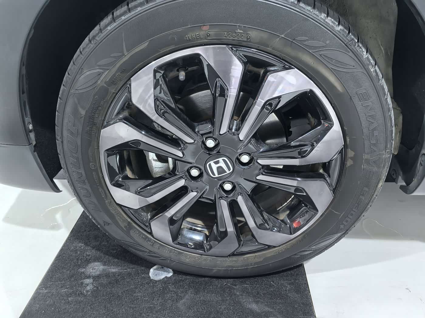 Honda Life 1.5 л 2022 г. Белый, пробег 15700 км
