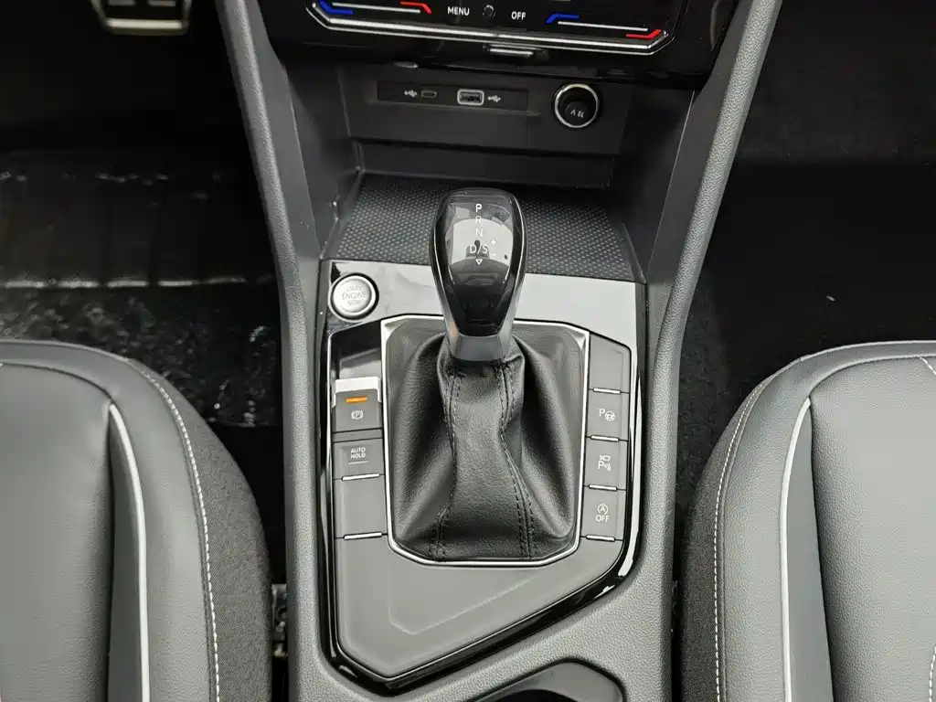Volkswagen Tiguan L — миниатюра 13