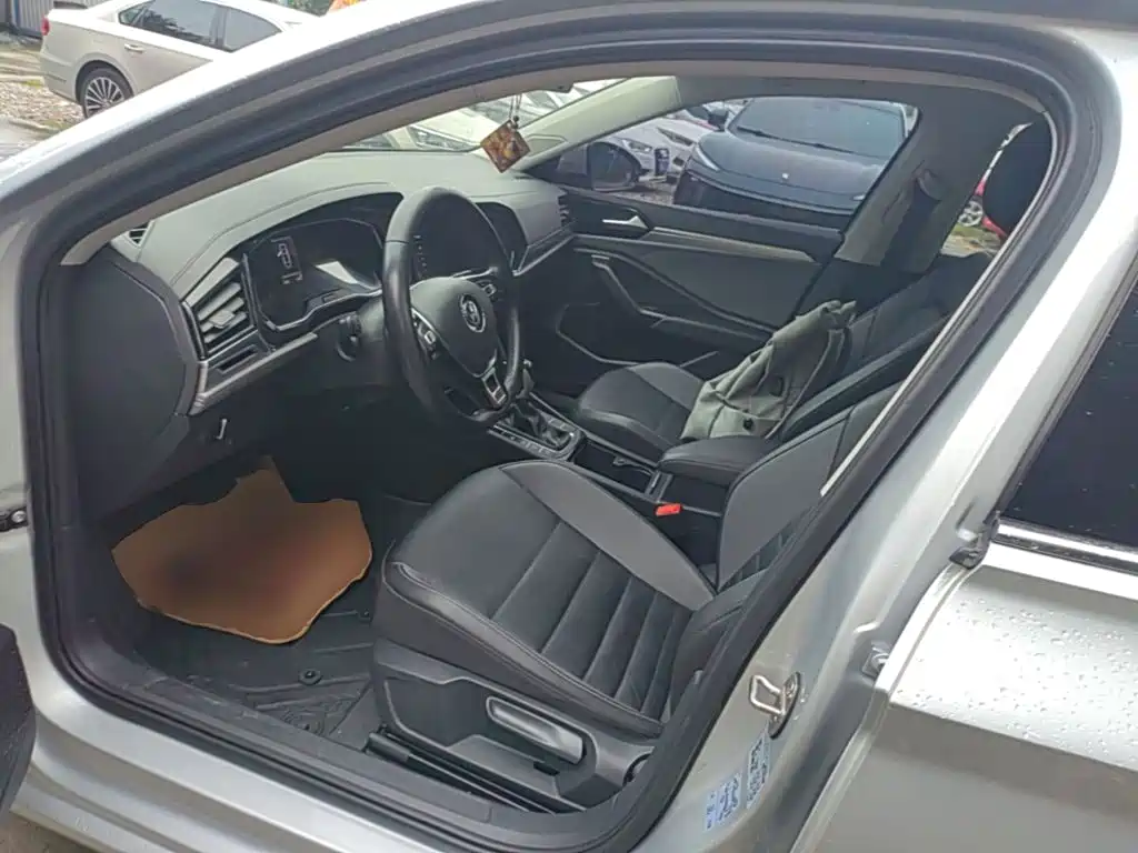Volkswagen Sagitar — миниатюра 15