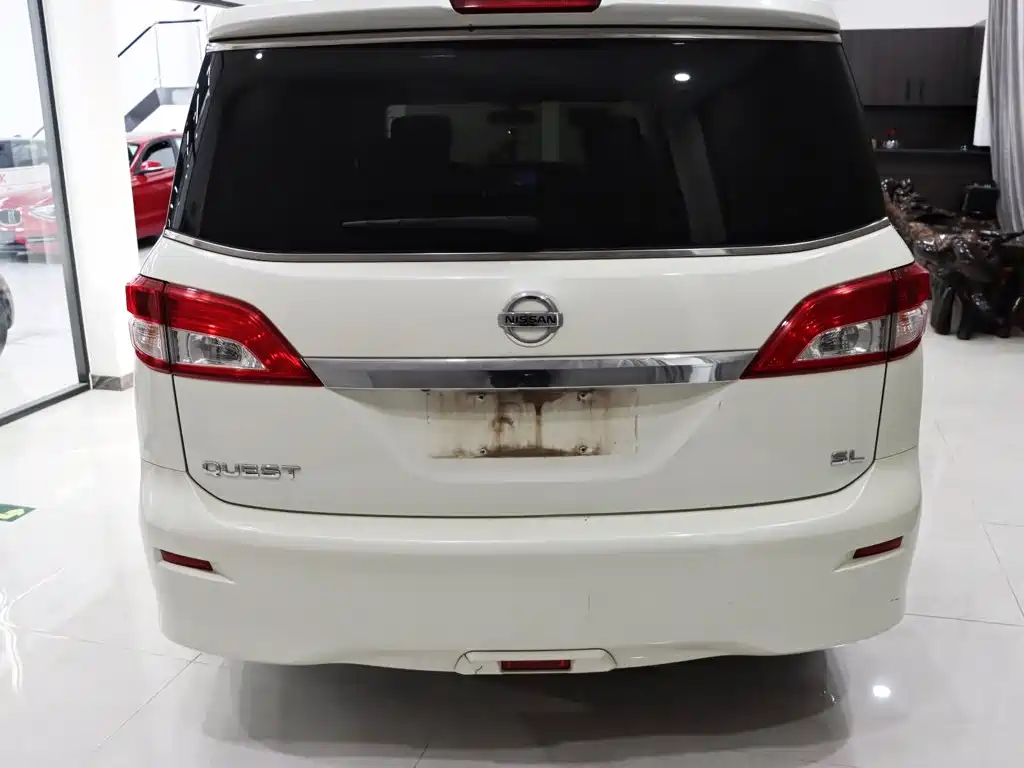 Nissan Quest — миниатюра 7